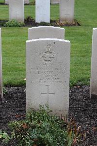 Berlin 1939-1945 War Cemetery - Baxter, John Charles